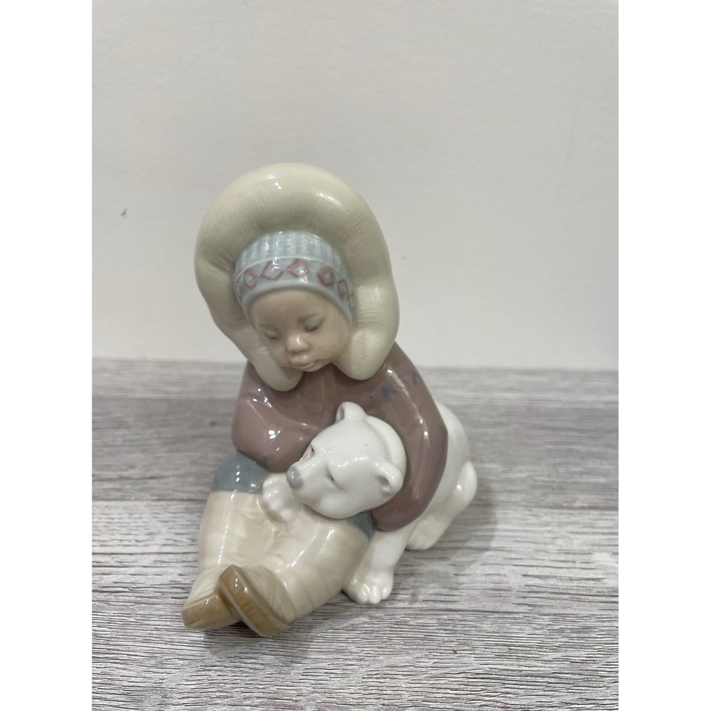 Lladro #1195 Eskimo Playing with Polar Bear Figurine Glossy Spain A-27 N RETIRED